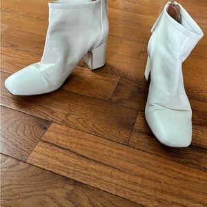 Franco Sarto White Leather Ankle Boots size 5